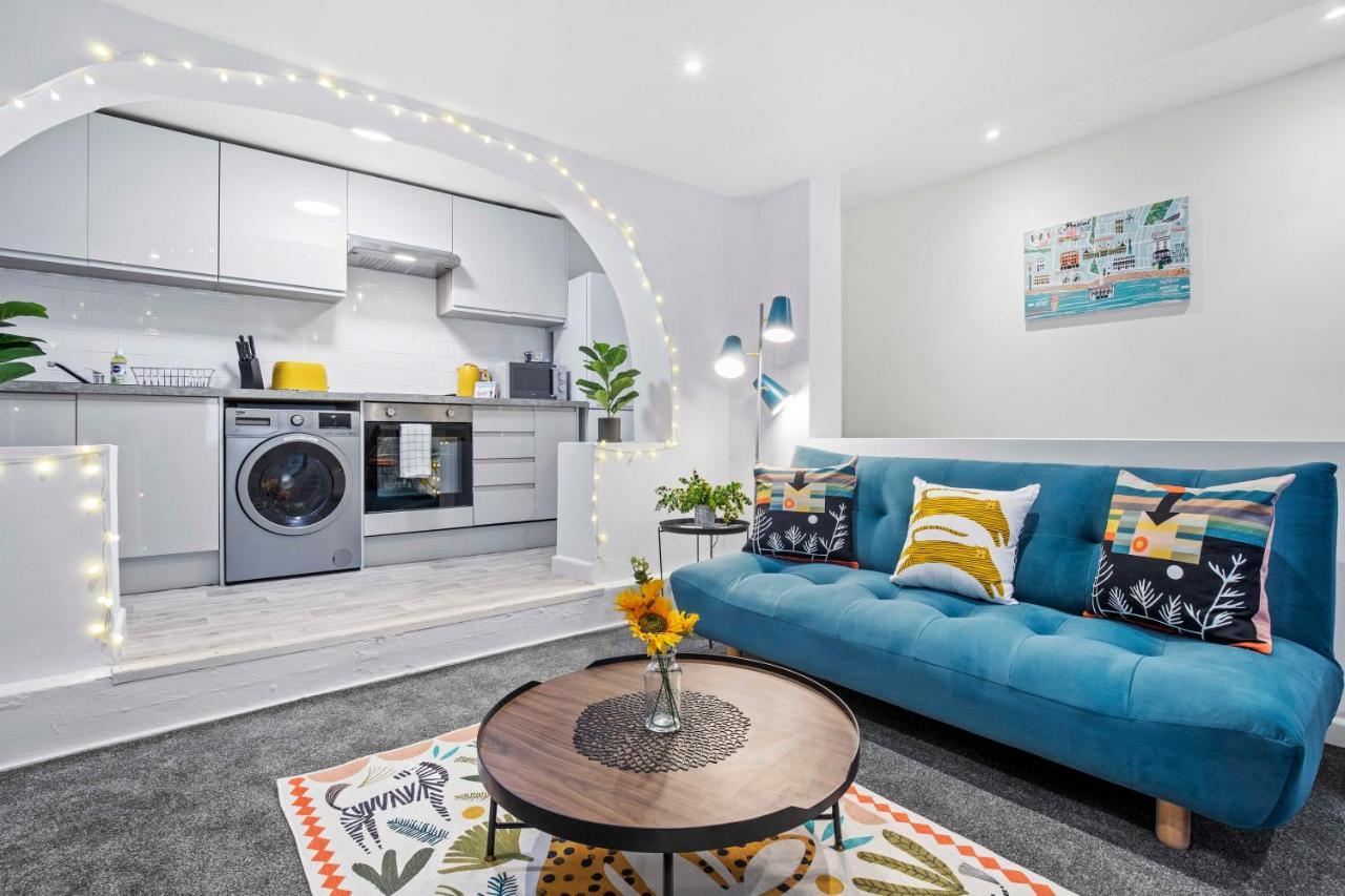 Queens Apartment - By My Getaways - Free Parking For One Car Μπράιτον Εξωτερικό φωτογραφία